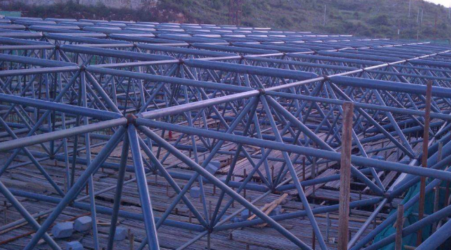武穴概述网架加工中对钢材的质量的过细恳求